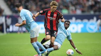 交到涅曼手 交到涅曼手